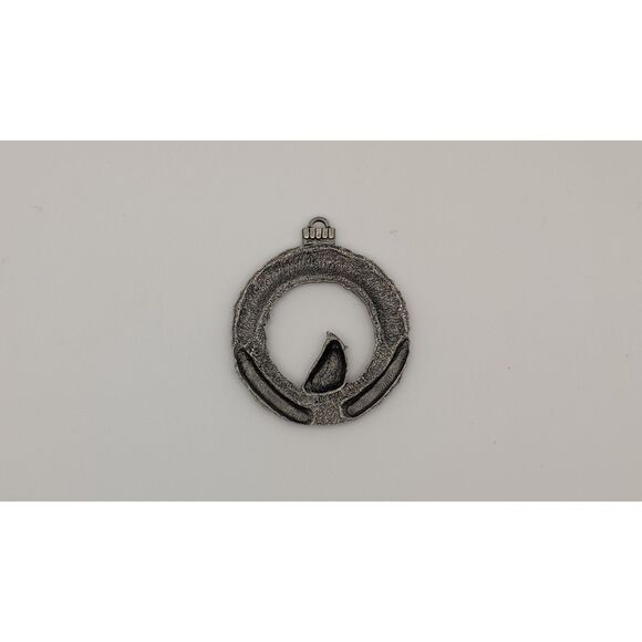 2006 Birds And Bloom Season's Greeting Cardinal Wreath Pewter Christmas Ornament - Picture 2 of 2